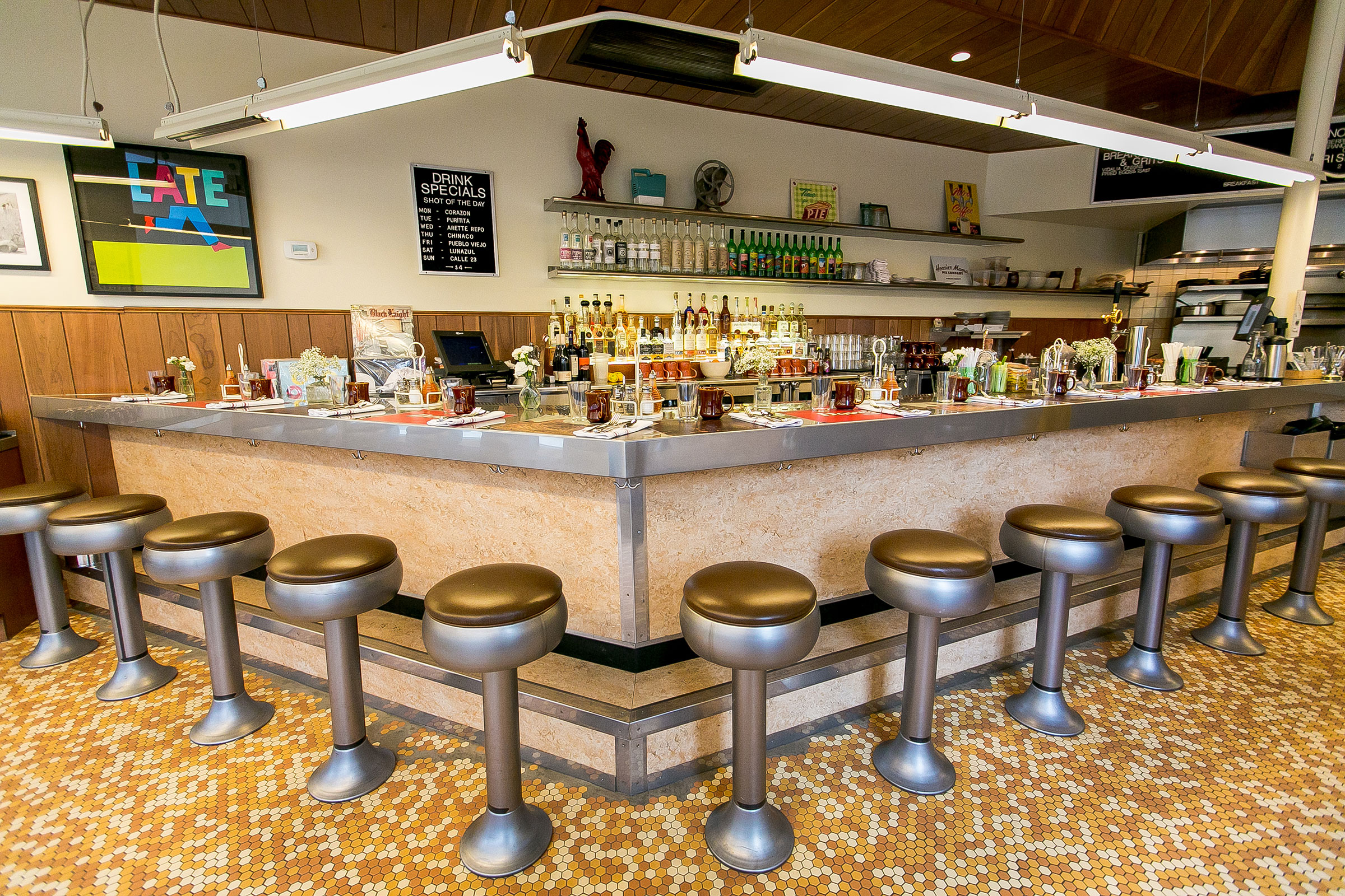 Doves Luncheonette