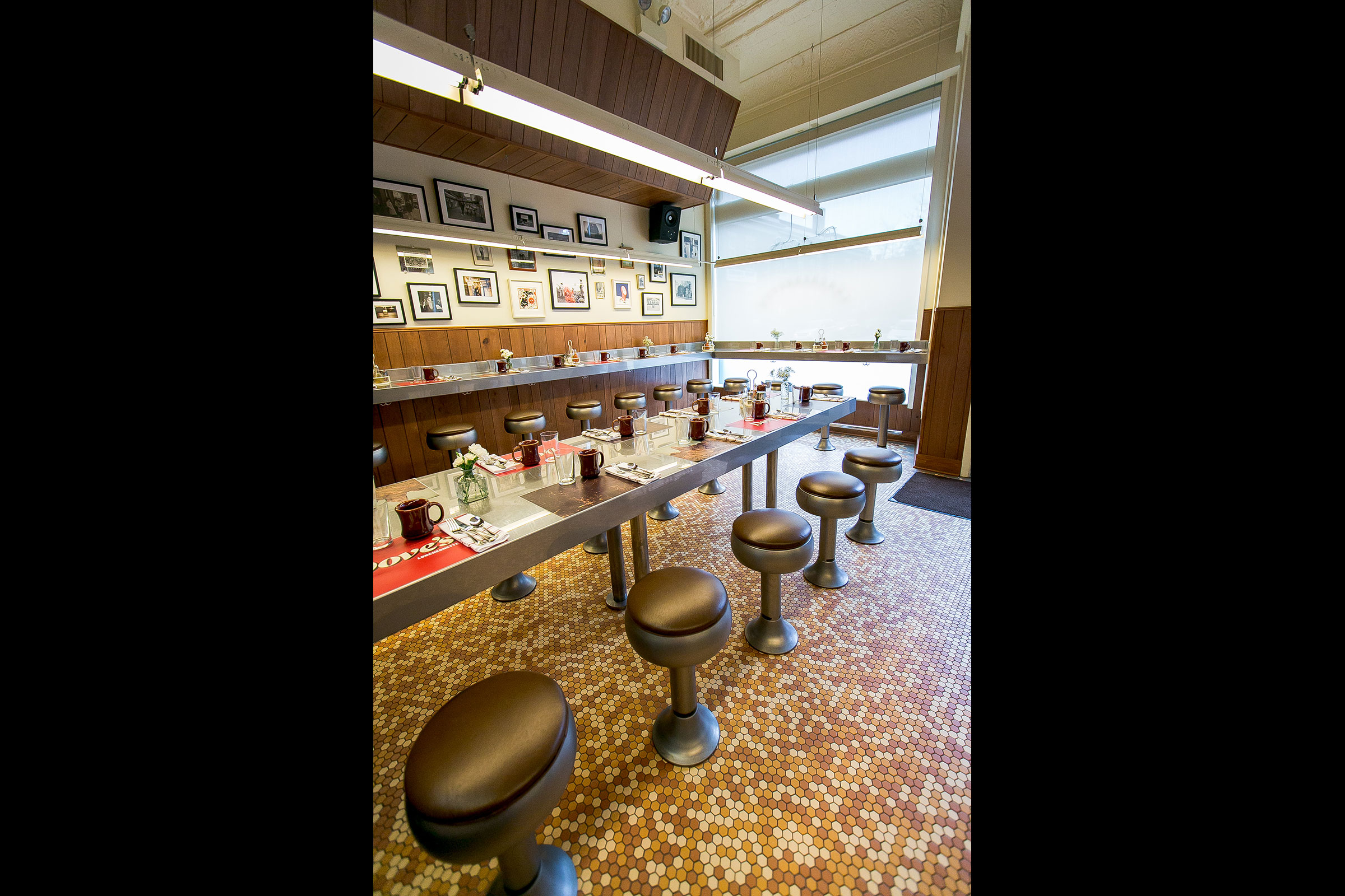 Doves Luncheonette