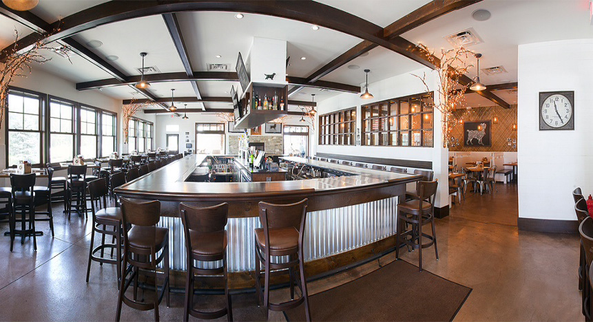 Stray Dog Bar & Grill